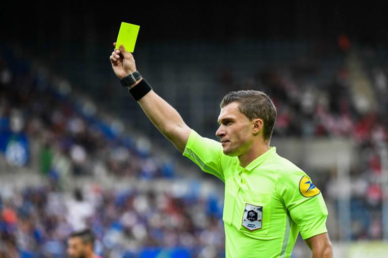 Arbitre et confiné